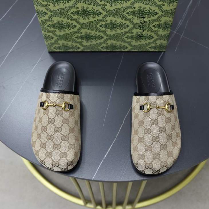 Picture of Gucci Slippers _SKUGuccisz35-45hnh05122356